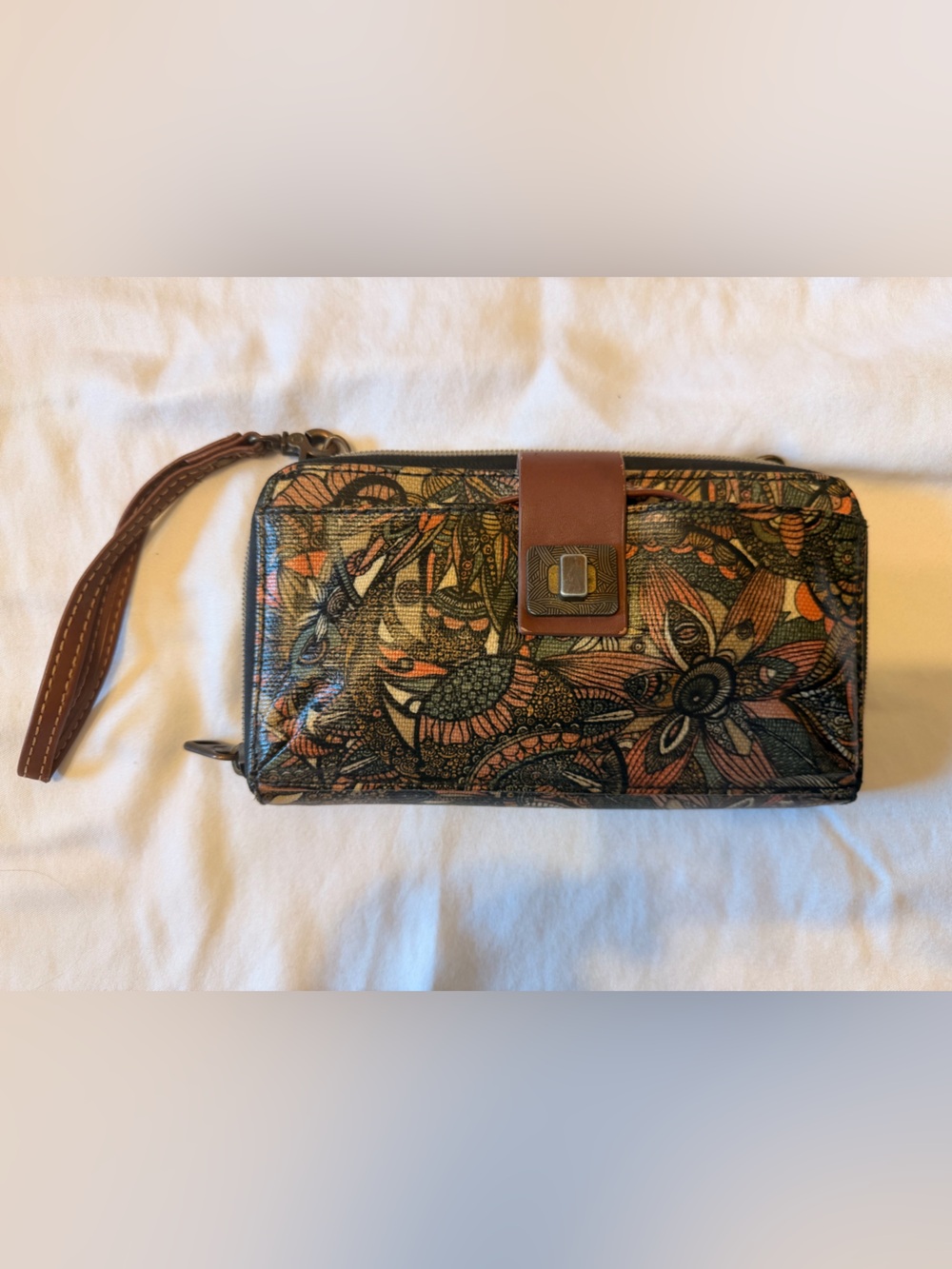 Sakroots Floral Zip Around Wristlet Wallet Crossbody Strap